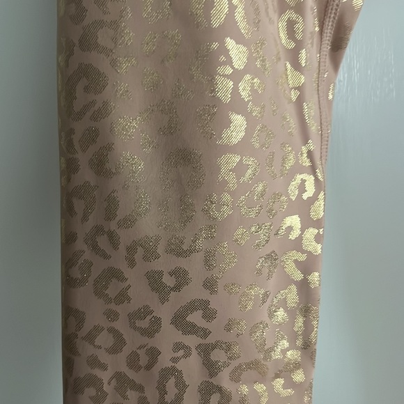 Zyia Active Light N' Tight Metallic Leopard Print Leggings size 6-8 - Picture 2 of 4